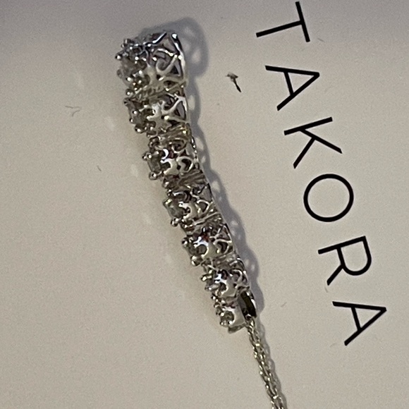 PRACTICALLY New: Designer JWBR 10K White Gold Diamond (.50crt ) Journey Necklace - Picture 3 of 11